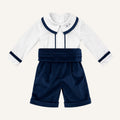 Completo in velluto blu con camicia in cotone