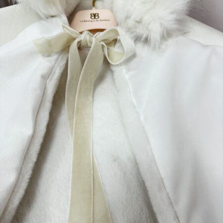 Mantella double-face