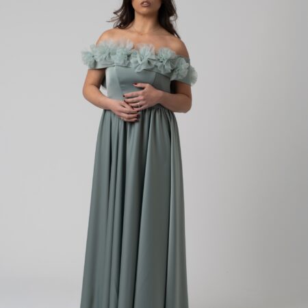 Abito verde salvia con fiori in organza