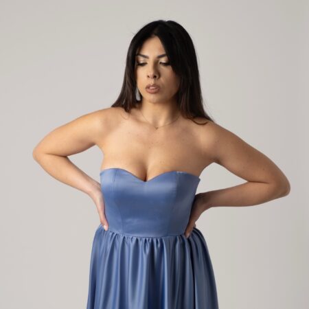 Abito in Seta Polvere con Scollo a Cuore