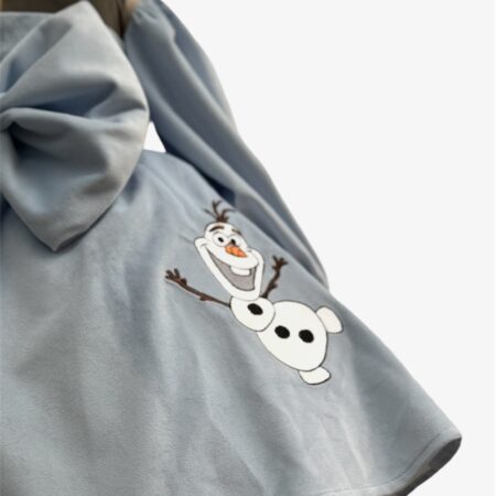 Abito in velluto con ricami Frozen e mantello