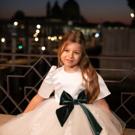 Abito bimba in tulle con fiocco in seta