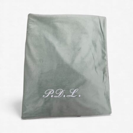 Coperta in velluto in verde salvia double face personalizzata