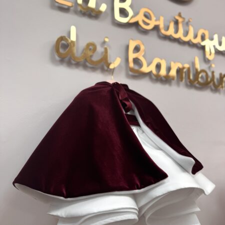 Mantella in velvet bordeaux