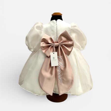 Abito in organza con cintura rosa cipria